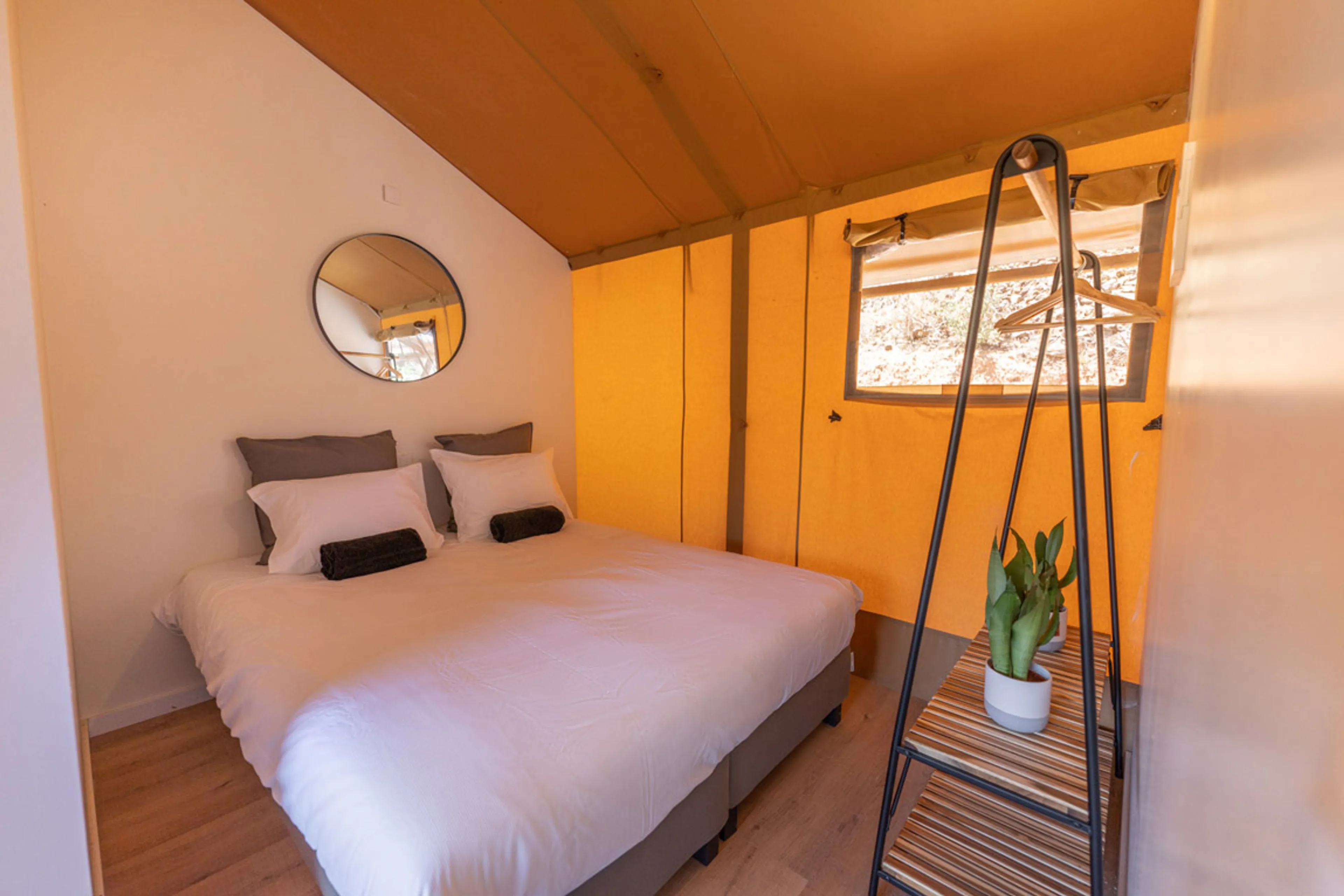 Privates Lodge Zimmer mit geteiltem Badezimmer - 1