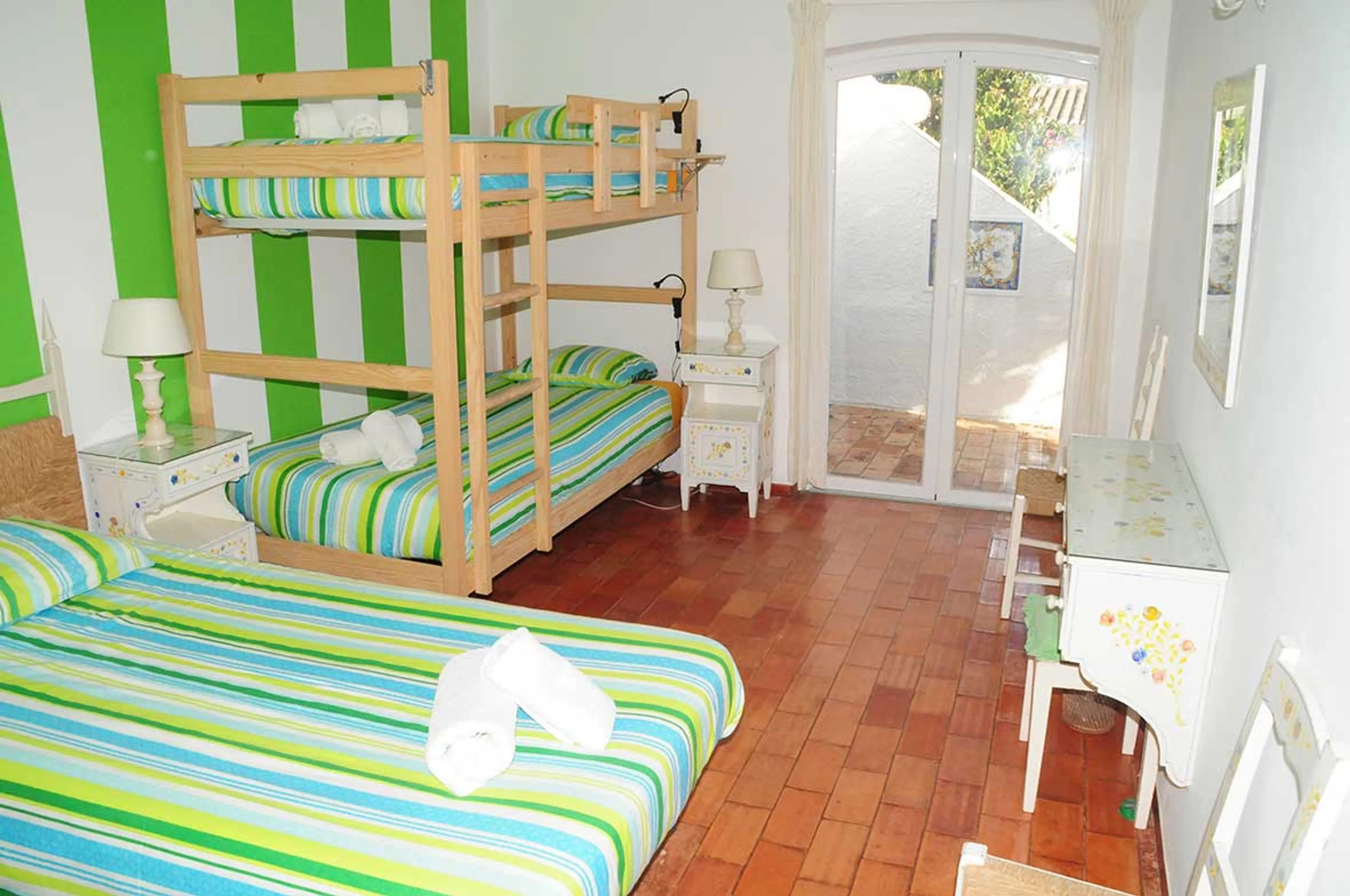 Grünes Mehrbettzimmer - 1