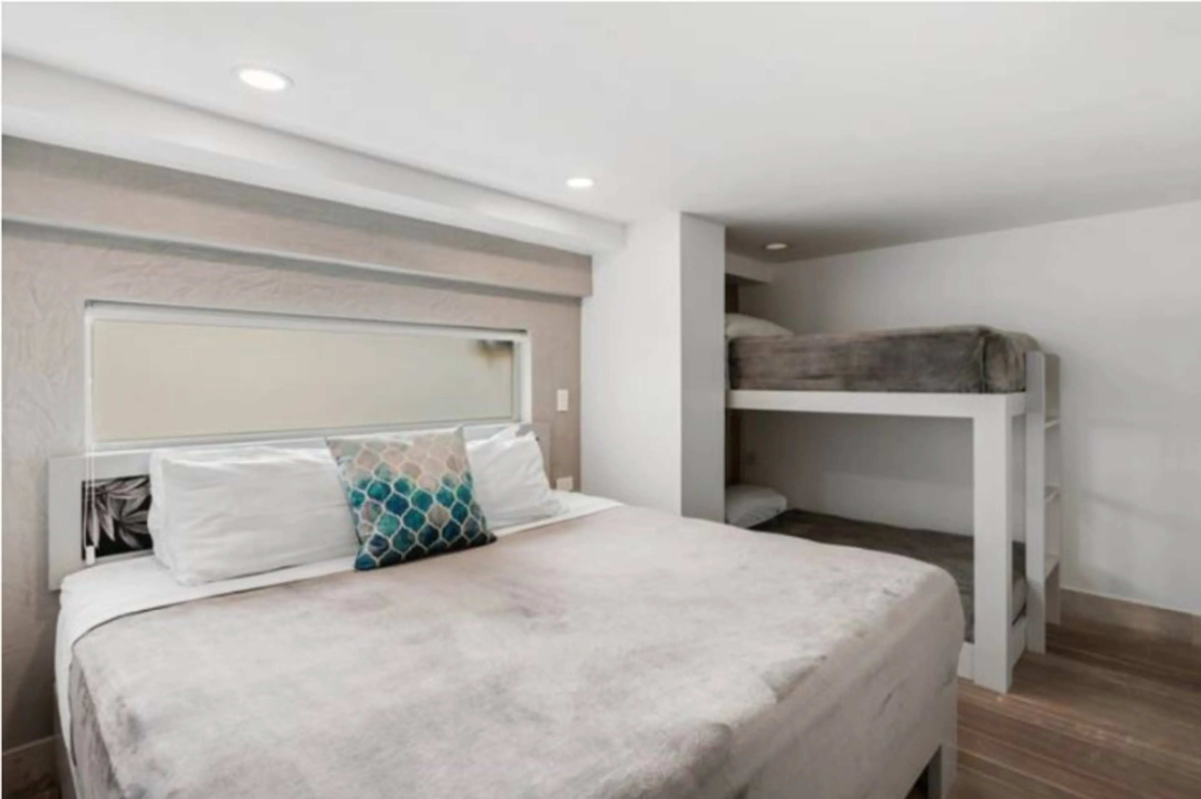 Beachfront Deluxe Loft Suite für bis zu 10 Personen - 6