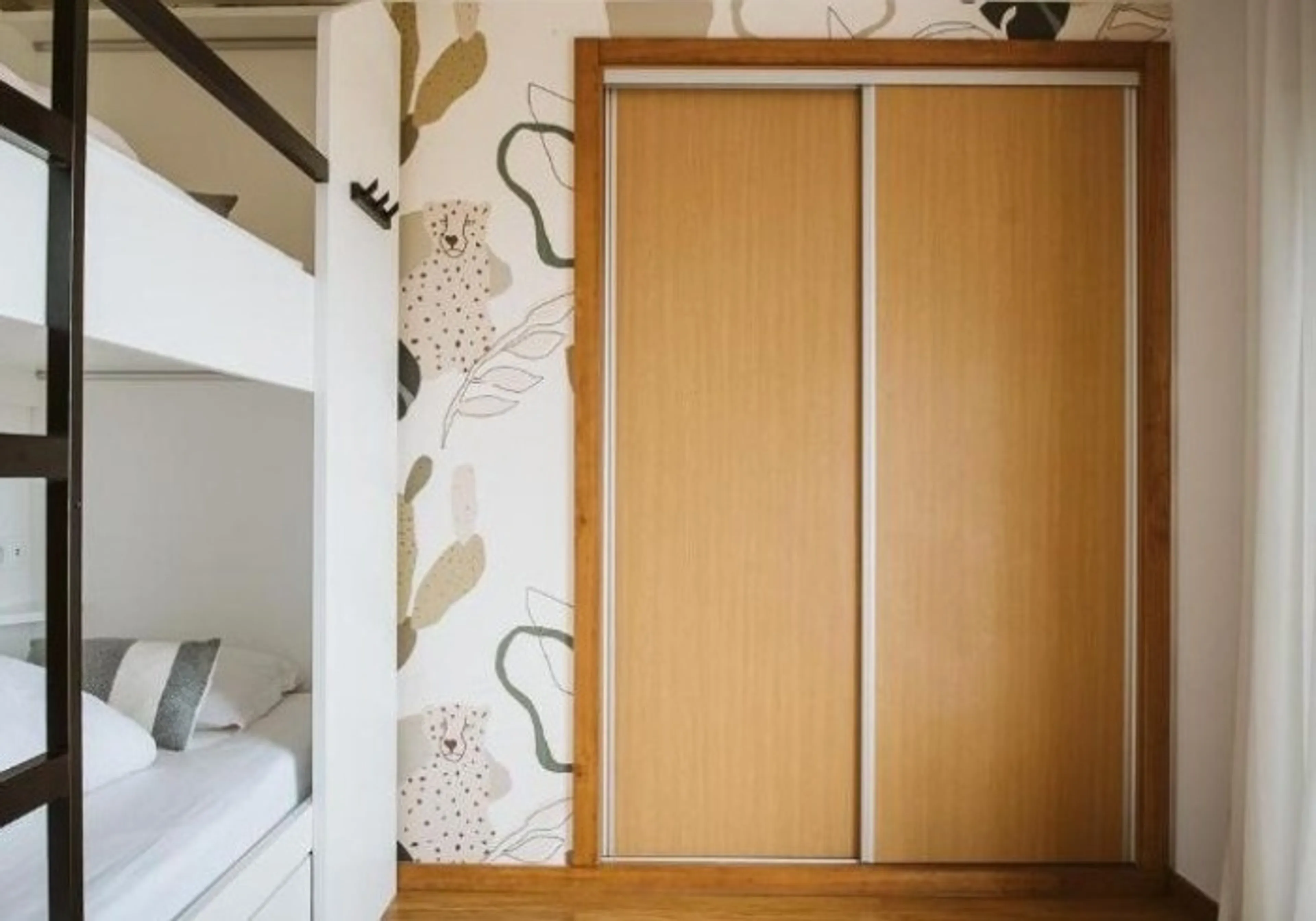 Geteiltes 2-Bettzimmer mit Balkon - 3