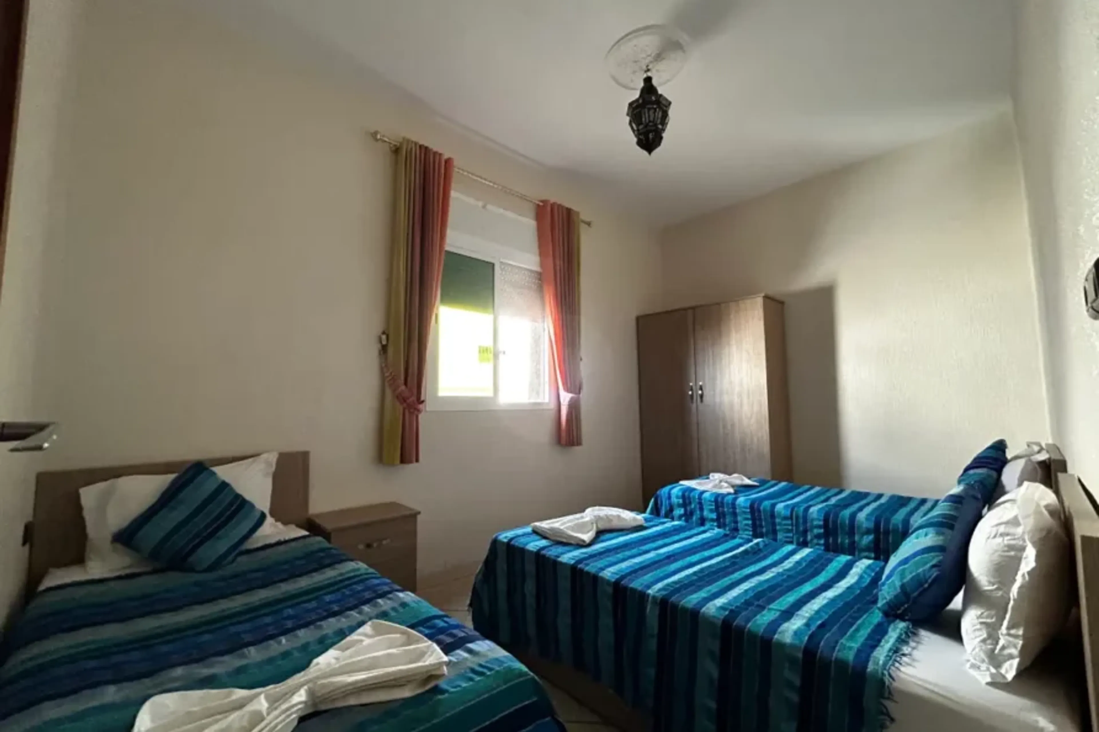 2-Bettzimmer Tayought - 1