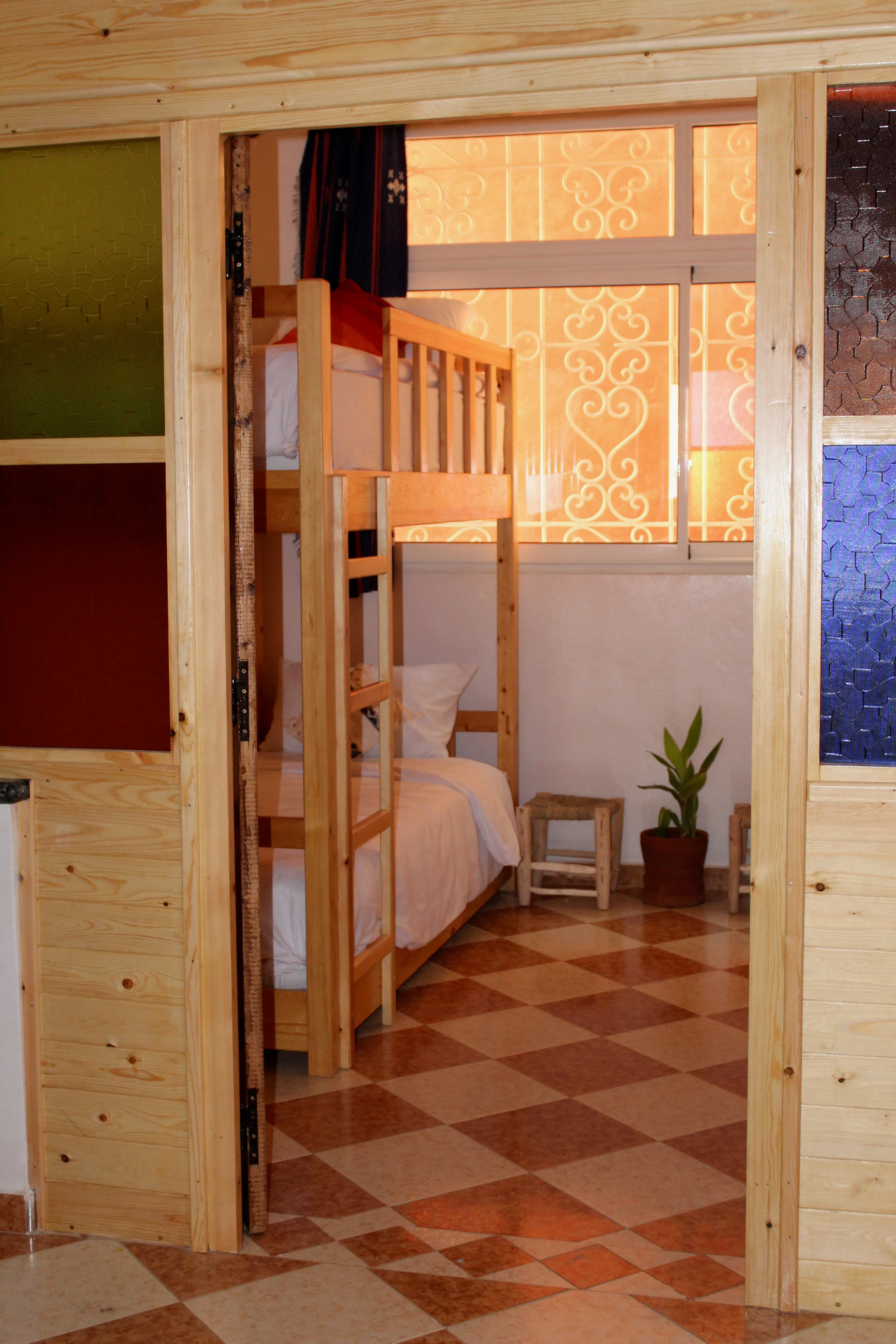 Mehrbettzimmer mit 2 Etagenbetten - 3