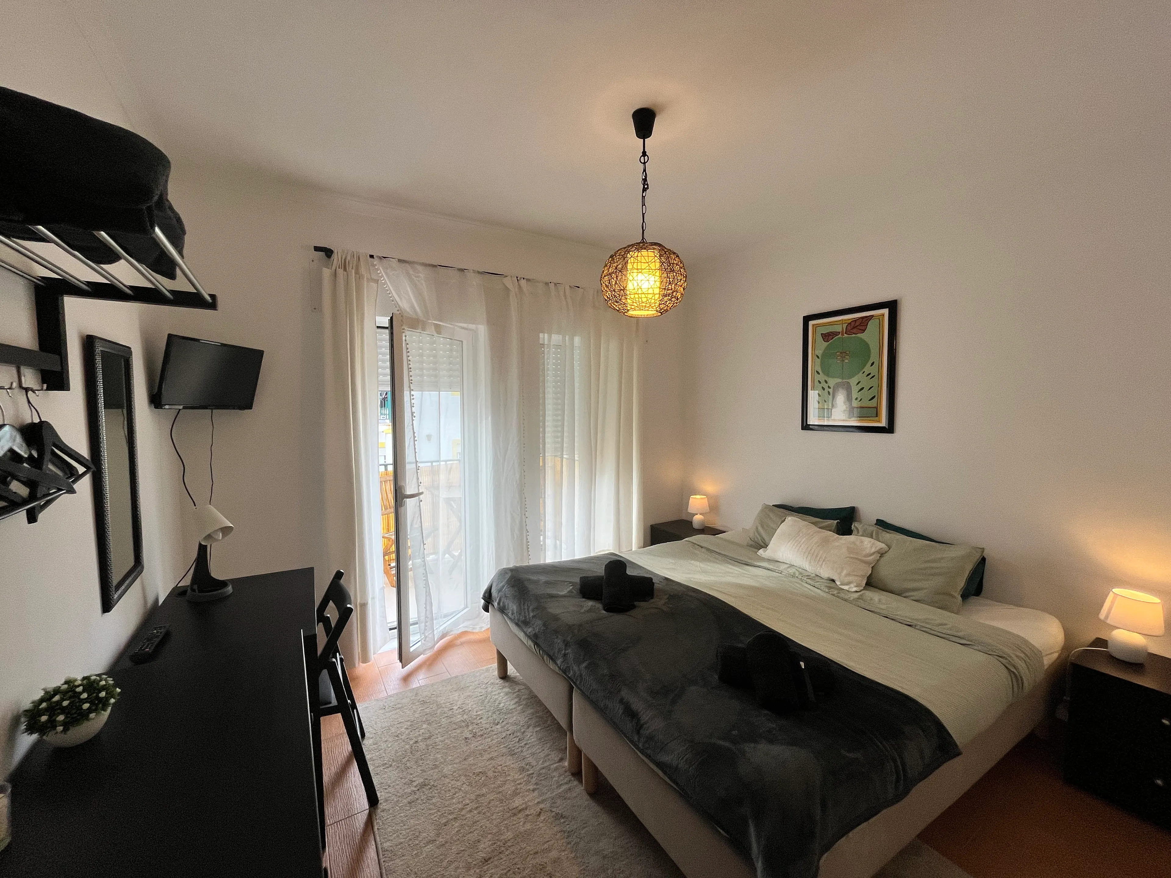Doppelzimmer mit geteiltem Bad - 1