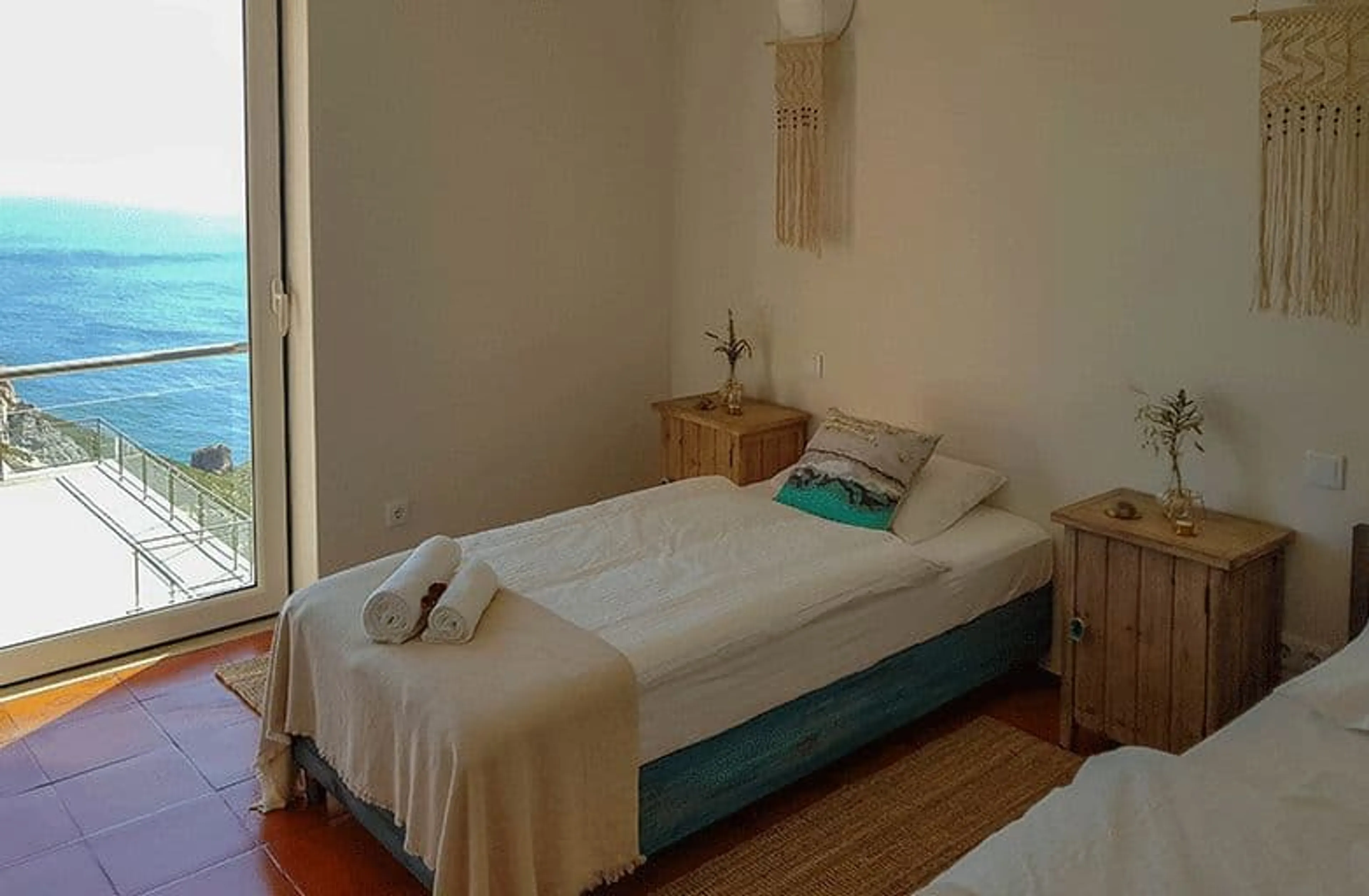 Suite - 1
