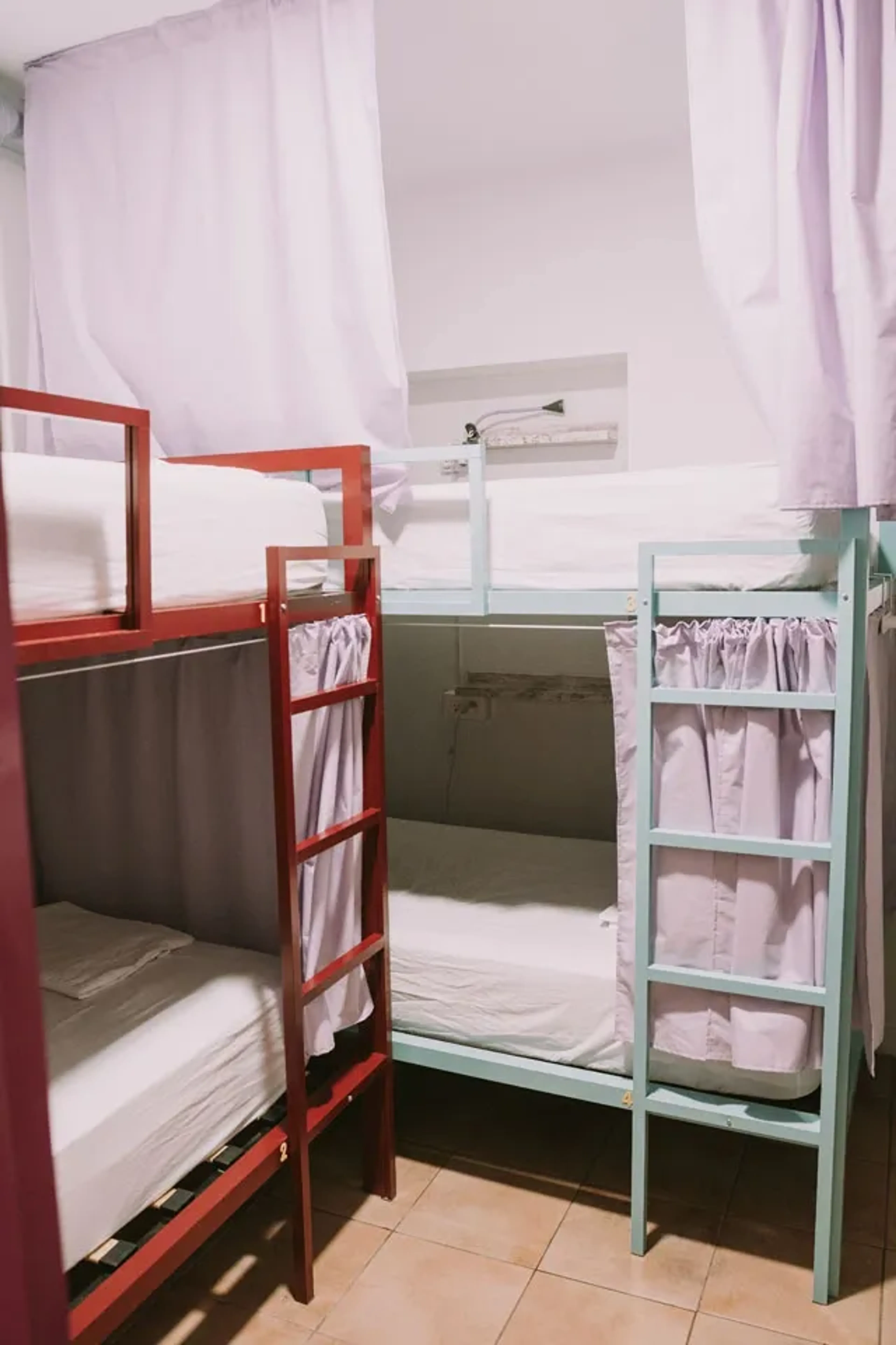 Bett im 4er-Frauen-Mehrbettzimmer mit eigenem Bad - 2