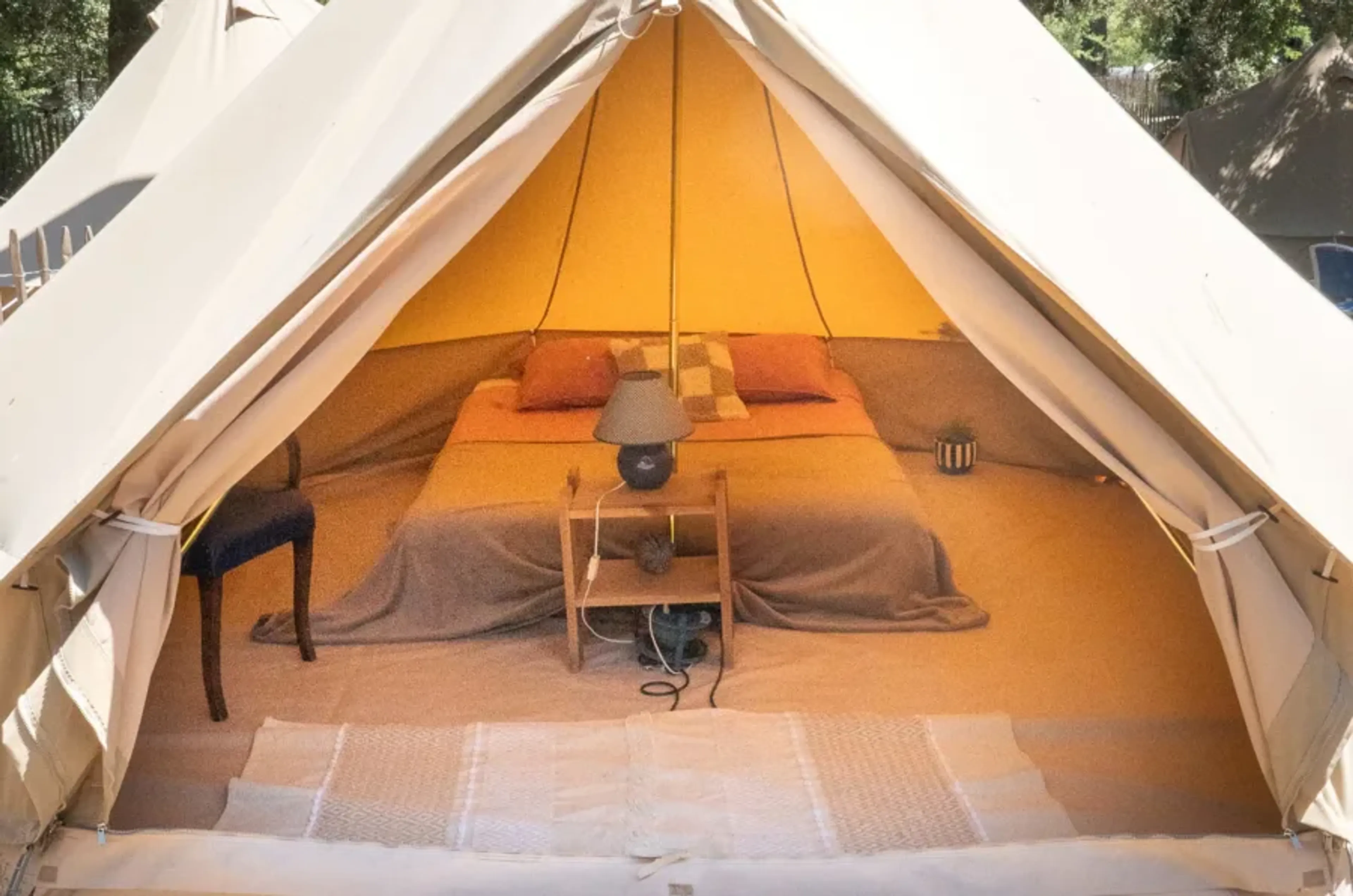 Privates Tipi-Zelt mit Doppelbett - 1