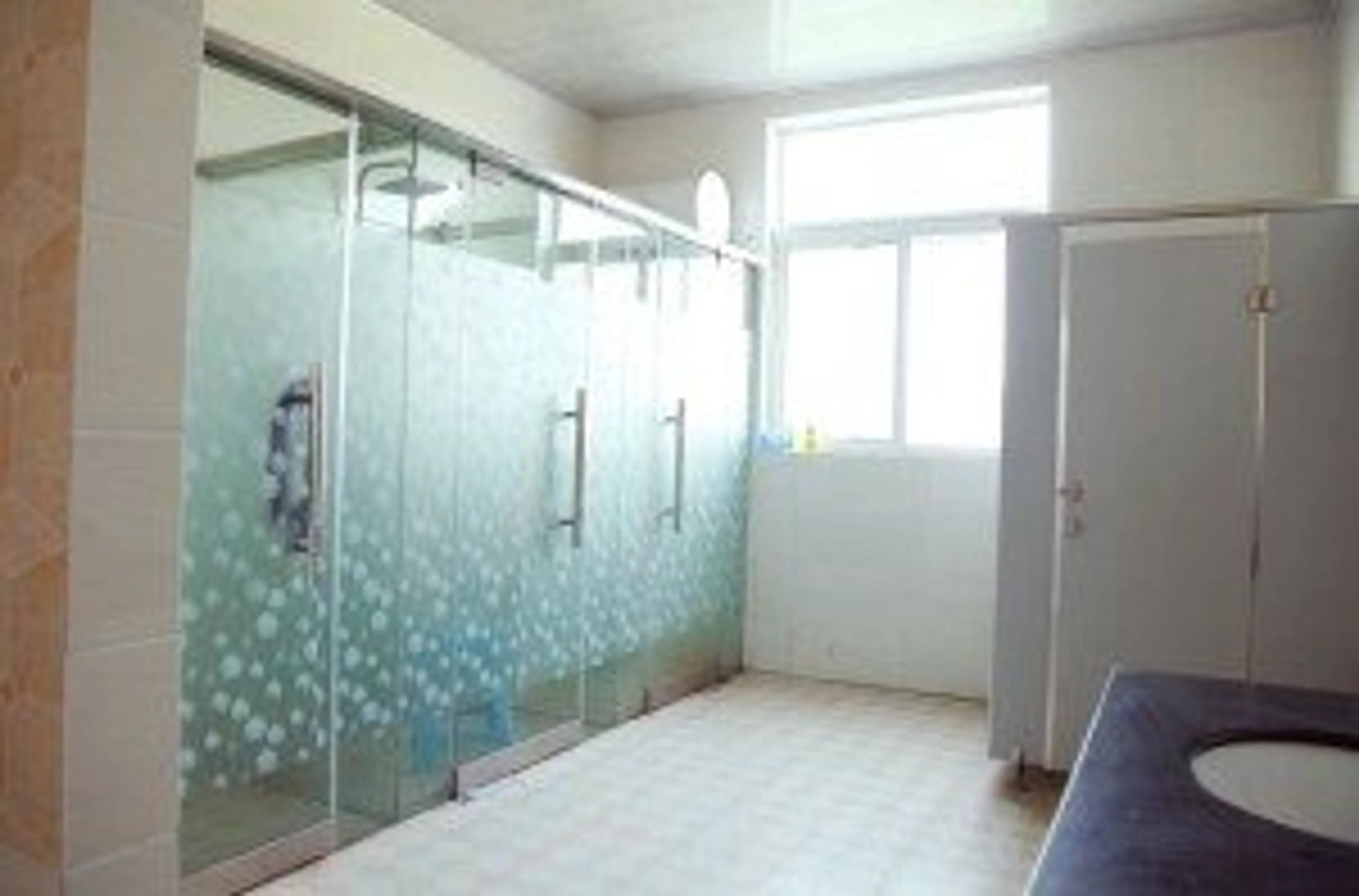Geteiltes 2- Bettzimmer - 3