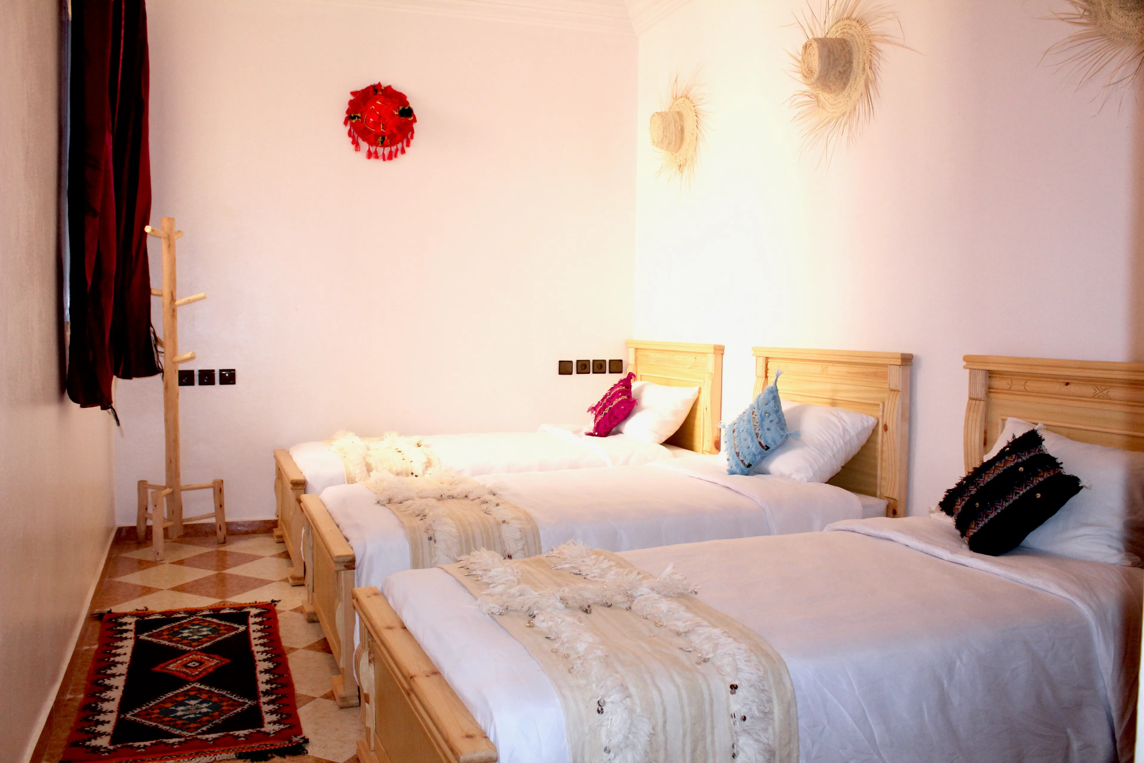 Mehrbettzimmer mit 3 Einzelbetten - 1