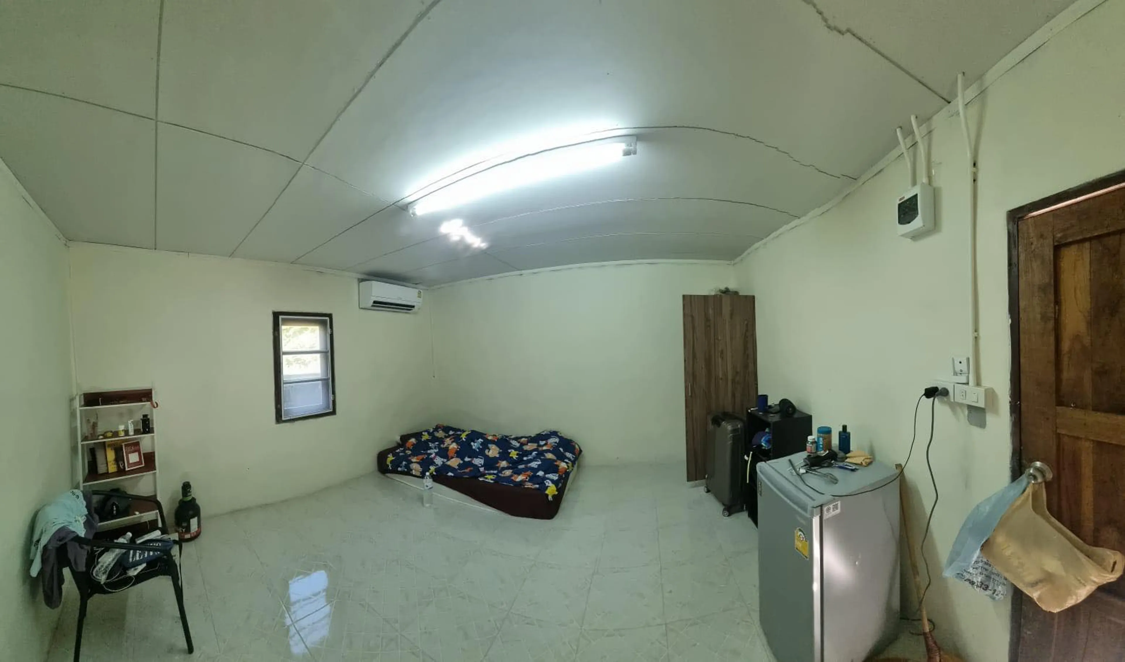 Zimmer mit Klimaanlage und geteiltem Bad - 2