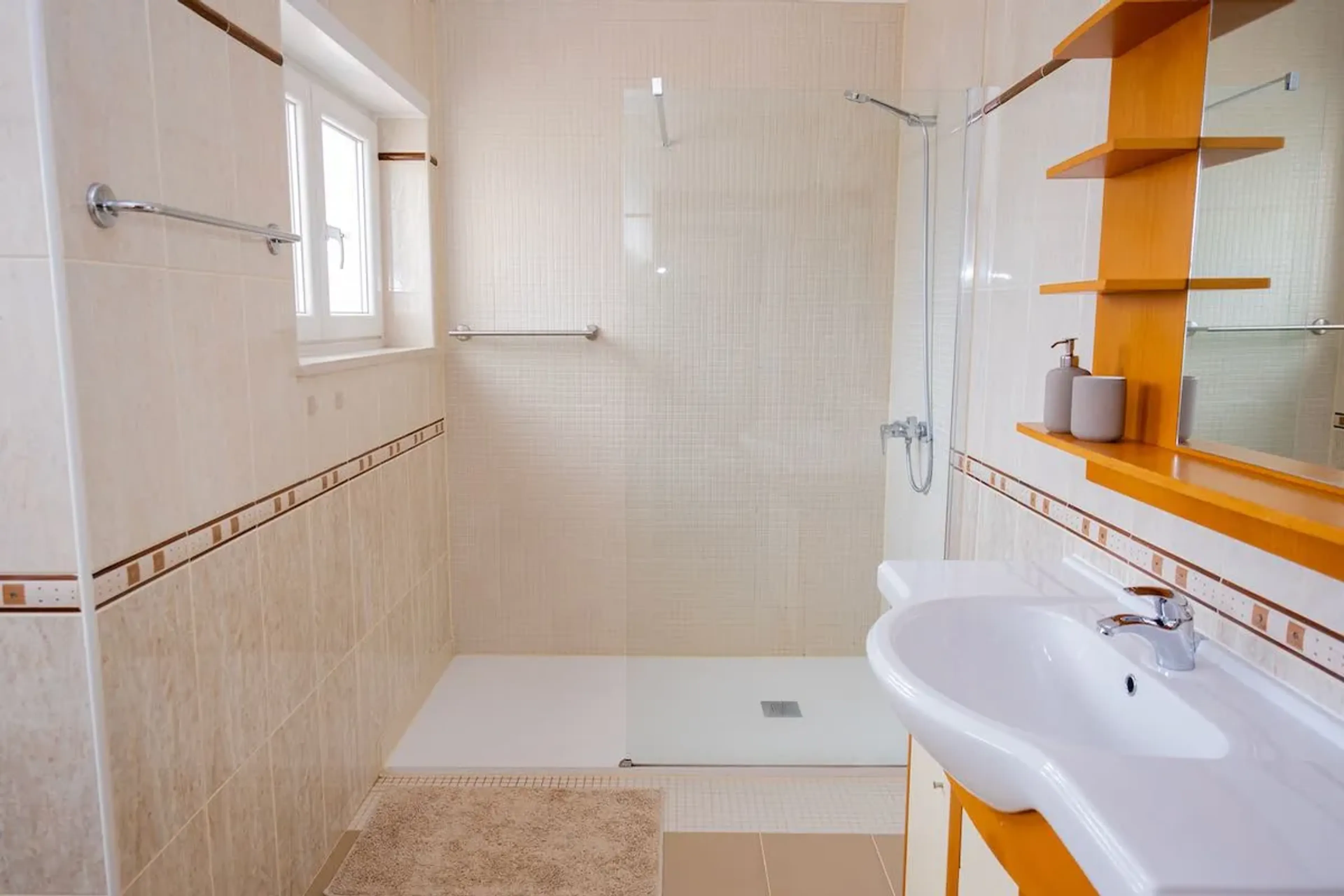 Gesamtes Surfhaus - 8