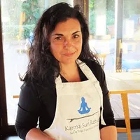 Leonor - HEAD CHEF & HOST