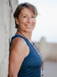 Sabine Hlous - deine Yogalehrerin