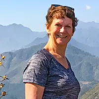 Lois Pearson